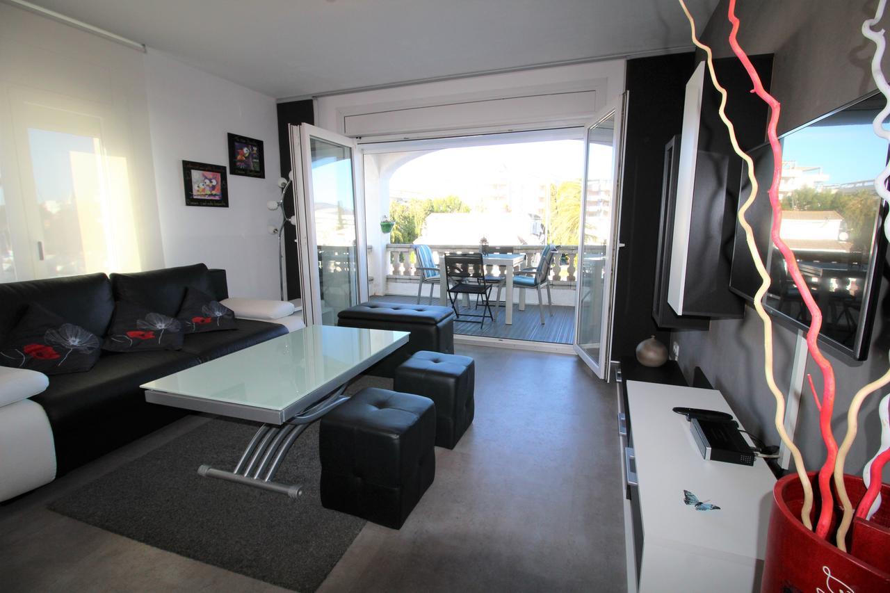 Fonda 24 Apartment Roses Bagian luar foto